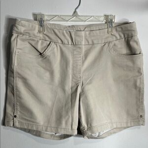 Liz Claiborne Light Tan Women's Shorts
